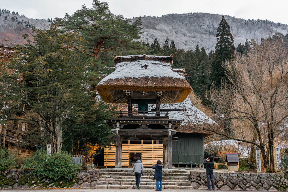 หมู่บ้าน Shirakawago วัดเมียวเซนจิ