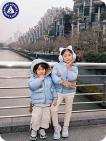 รีวิวเช่าเสื้อกันหนาว Puffer สีฟ้าสำหรับเด็ก อุ่นสบายน้ำหนักเบา