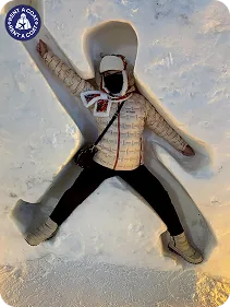 รีวิวลูกค้าเช่าเสื้อกันหนาว สนุกกับการนอนทำ Snow Angel บนพื้นหิมะ