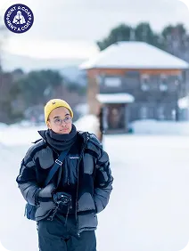 รีวิวเช่าเสื้อกันหนาวผู้ชาย Puffer Jacket ยอดฮิตสำหรับเที่ยวหิมะ