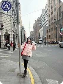 รีวิวแฟชั่นสตรีทสไตล์หน้าหนาวเซี่ยงไฮ้ เช่าเสื้อกันหนาว Puffer สีชมพู